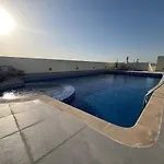 Spacious Studio Near Marina