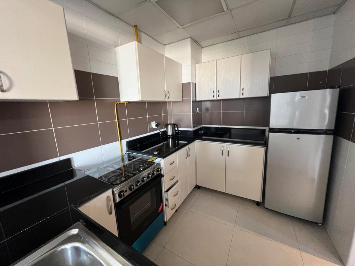 Apartment Spacious Near Marina *