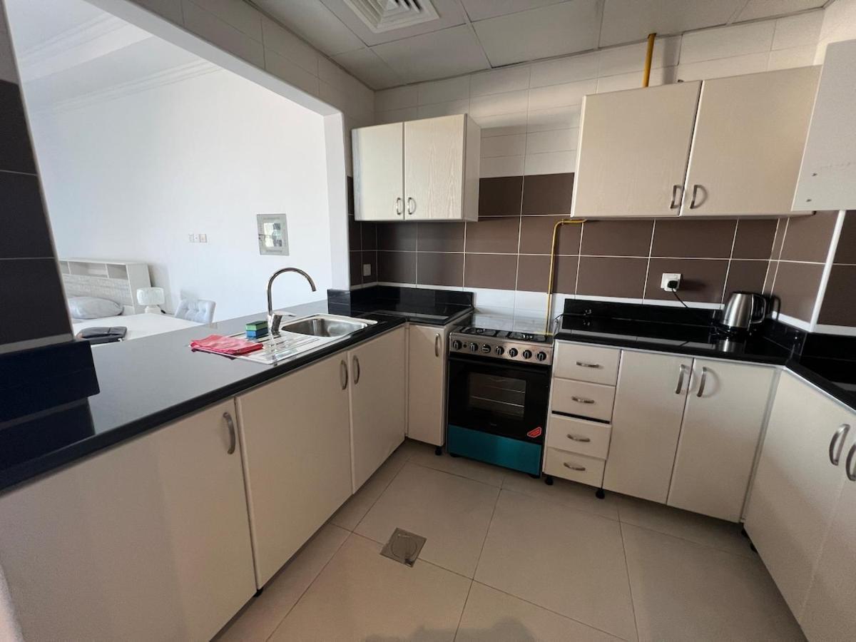 Spacious Near Marina * Dubai