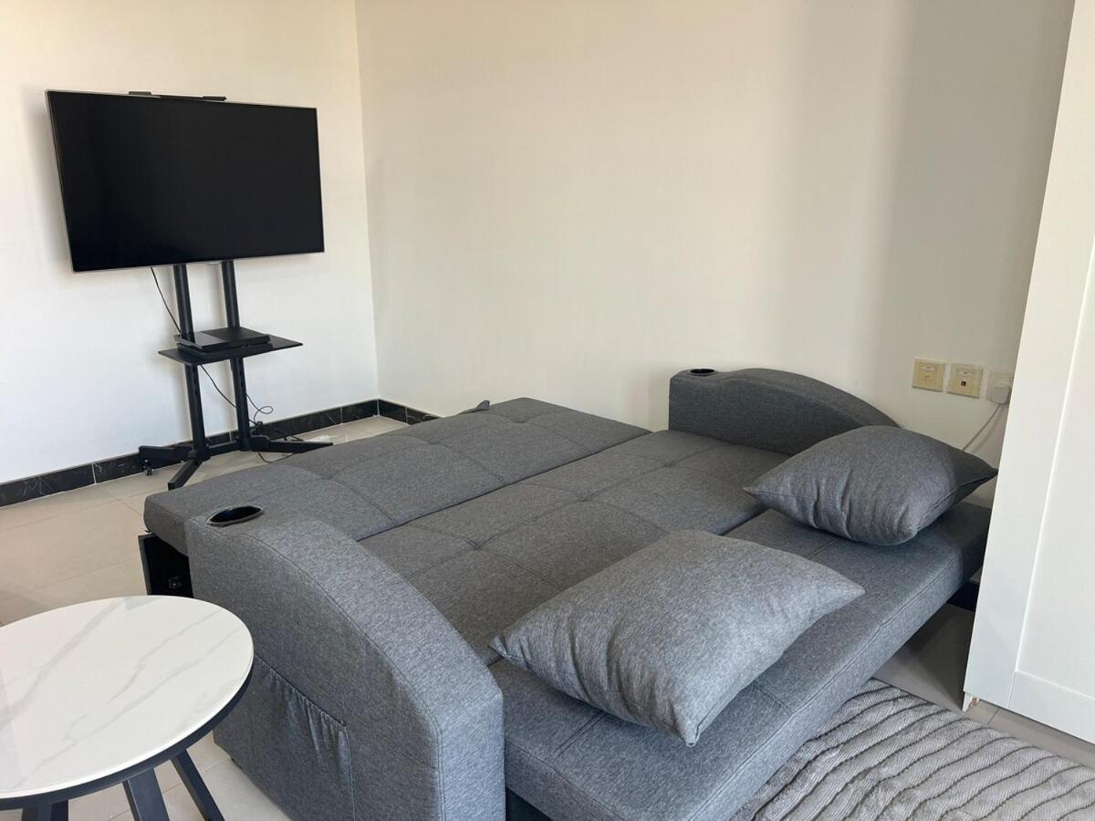 Spacious Near Marina * Dubai